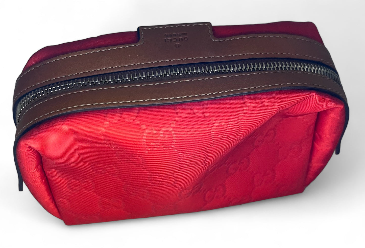 Gucci cosmetic pouch